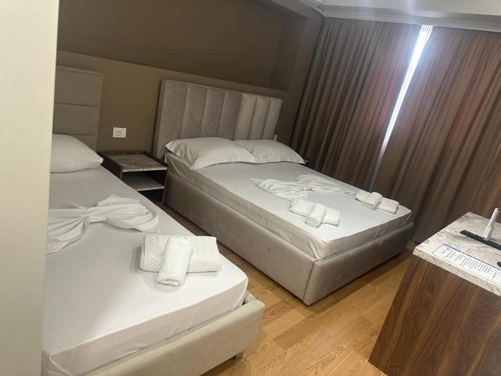Hotel Her Vlorë Extérieur photo