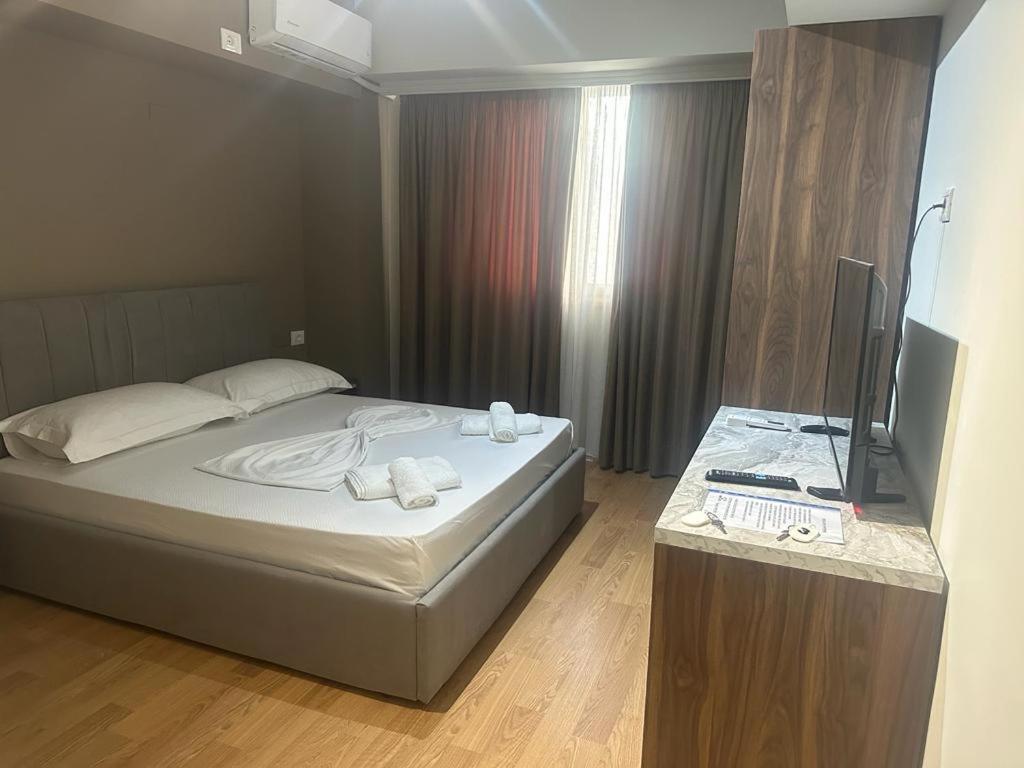 Hotel Her Vlorë Extérieur photo