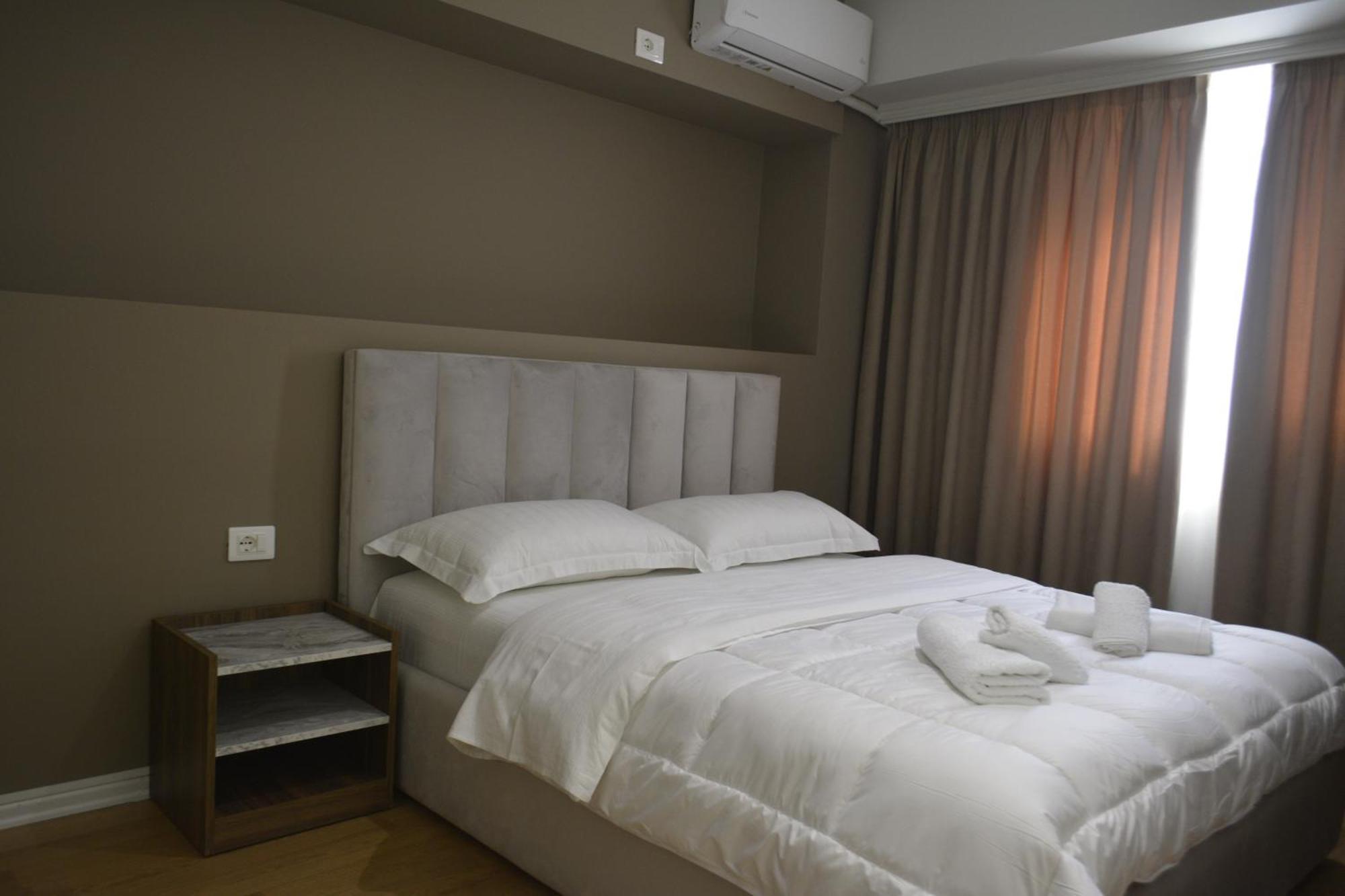 Hotel Her Vlorë Extérieur photo