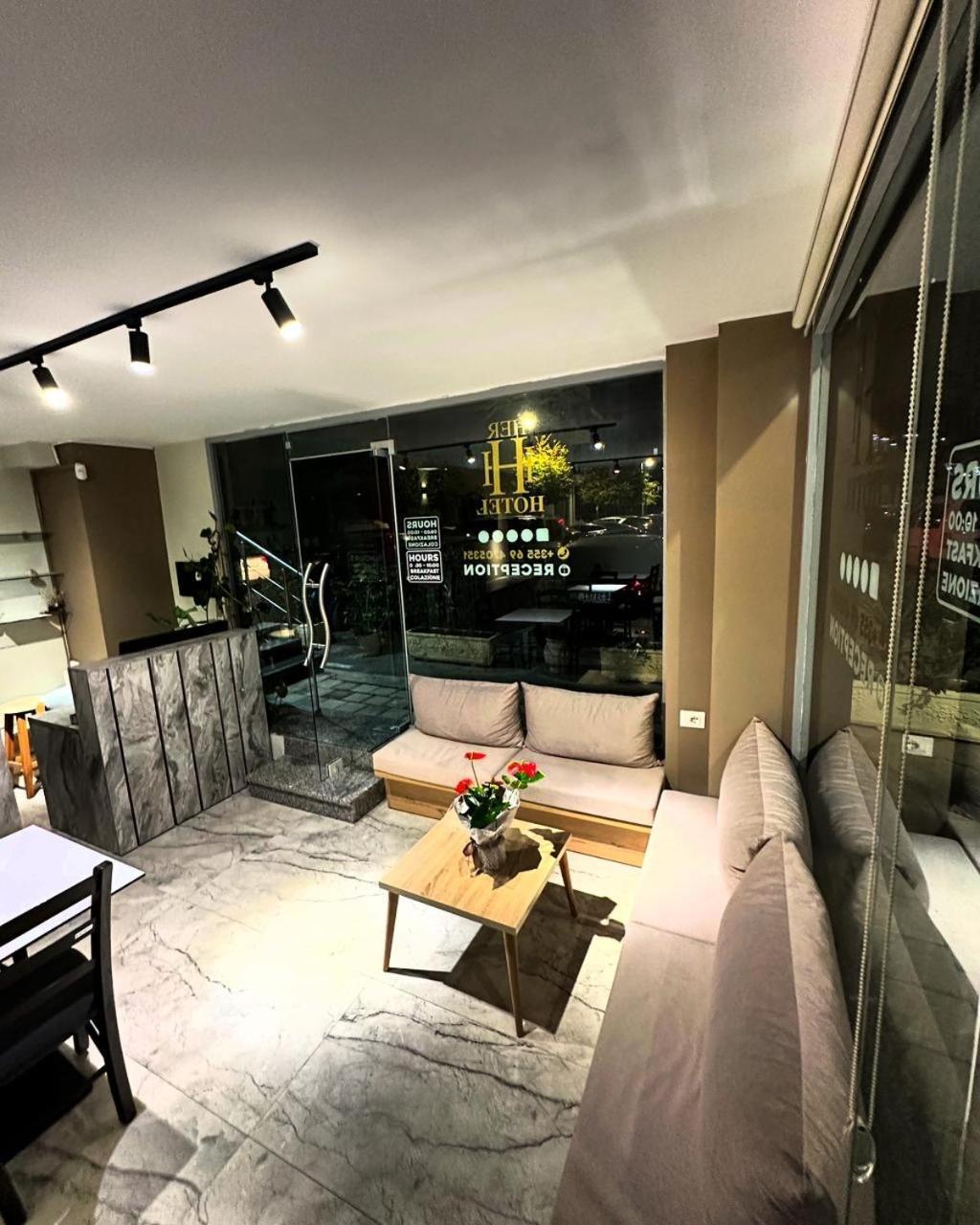 Hotel Her Vlorë Extérieur photo