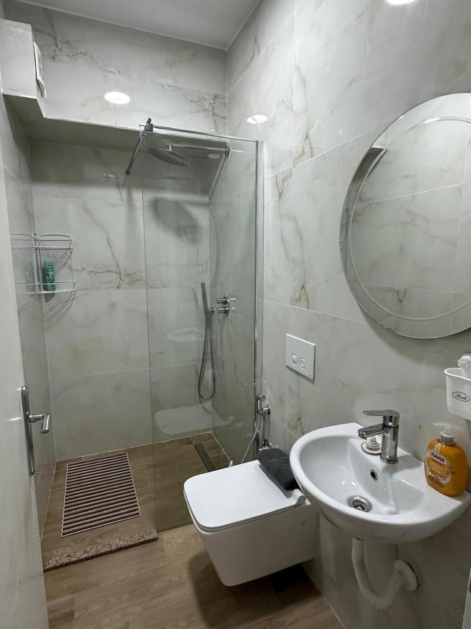 Hotel Her Vlorë Extérieur photo
